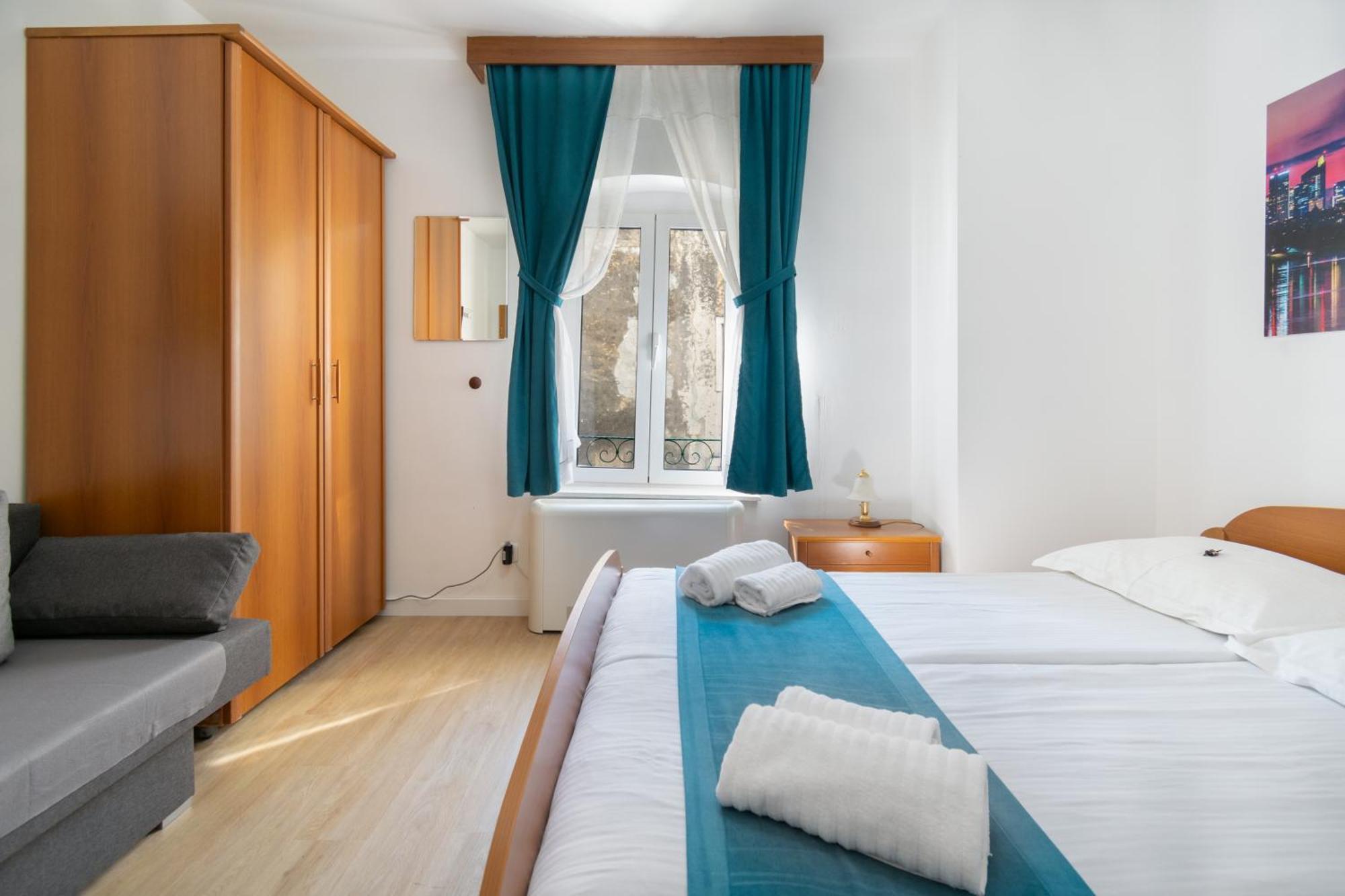 Bed & Breakfast Palac -Free Parking- Baška Voda Εξωτερικό φωτογραφία